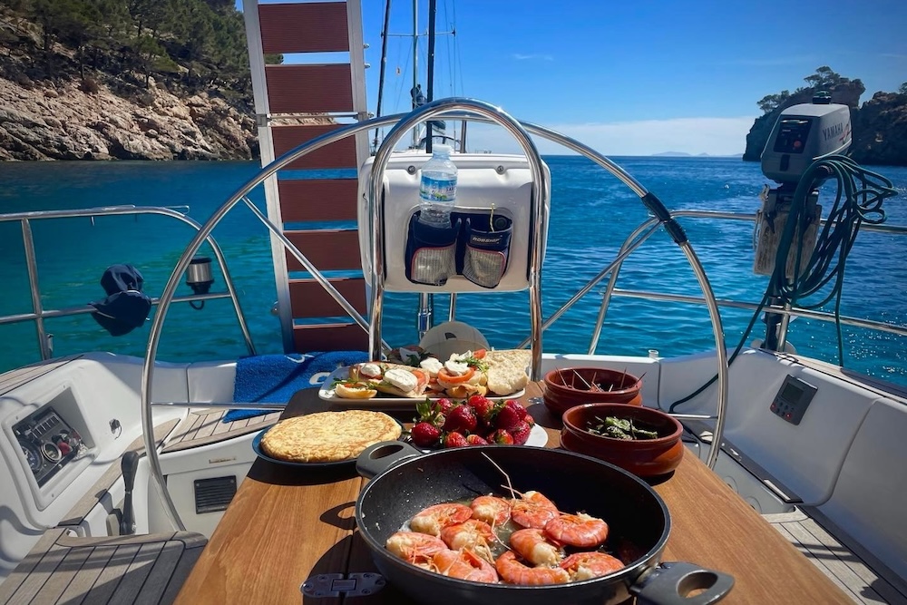 Alcudia Mallorca Romantic Sailing