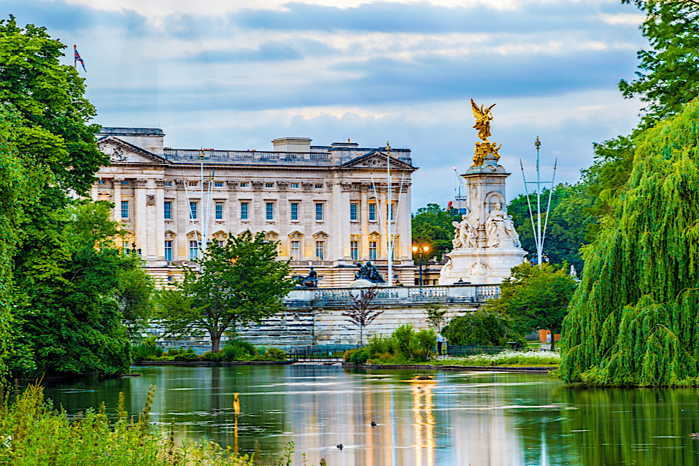 Buckingham Palace travelwishlist