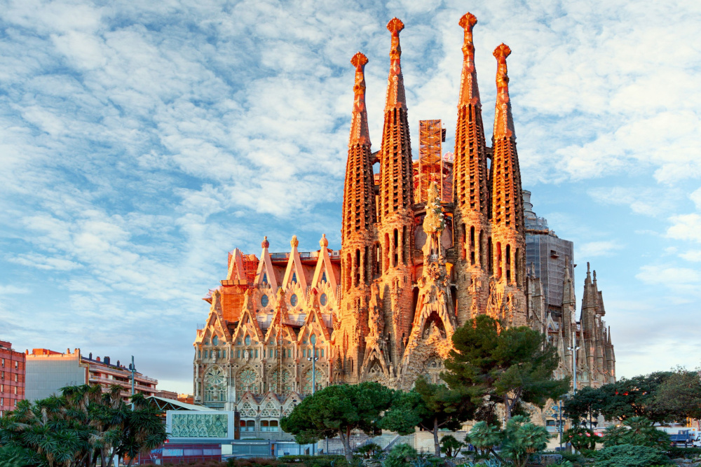 Sagrada Familia Barcelona twisht