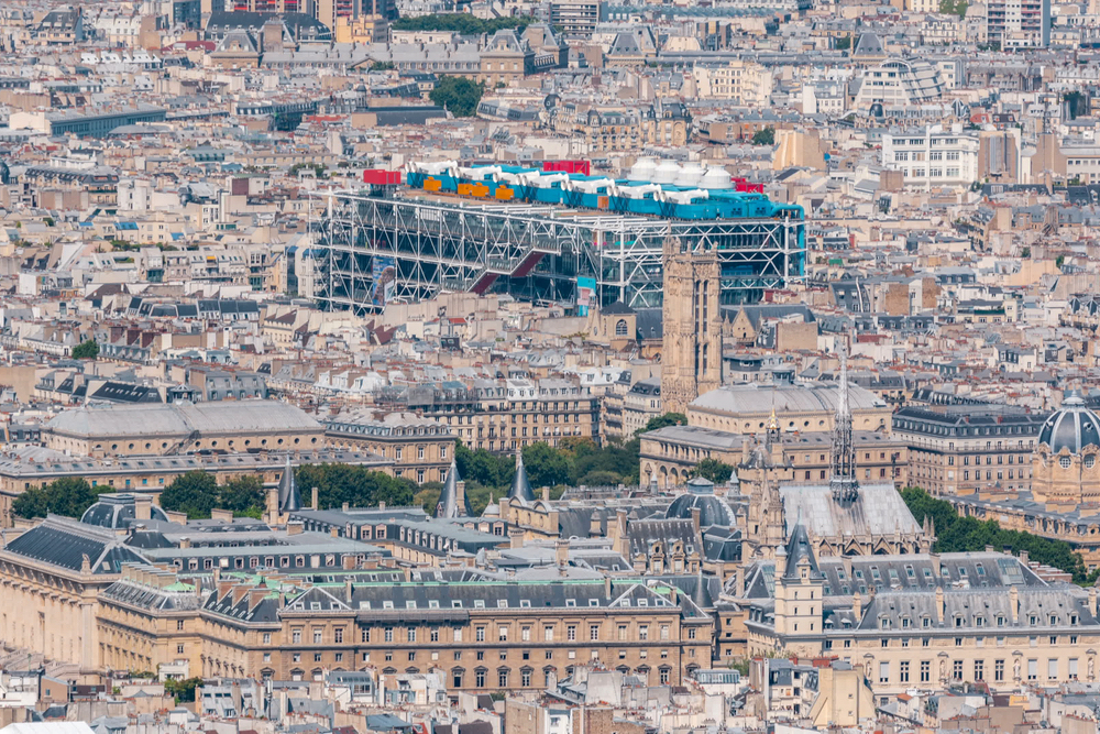 Pompidou Centre, Paris twisht