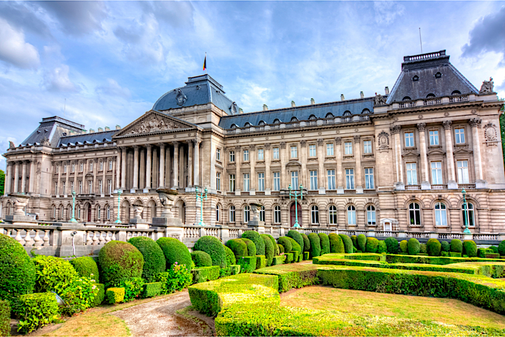 Royal Palace of Brussels twisht