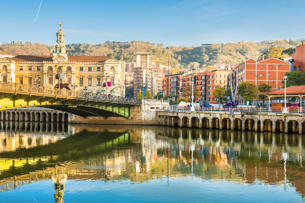 Nervion River Bilbao twisht